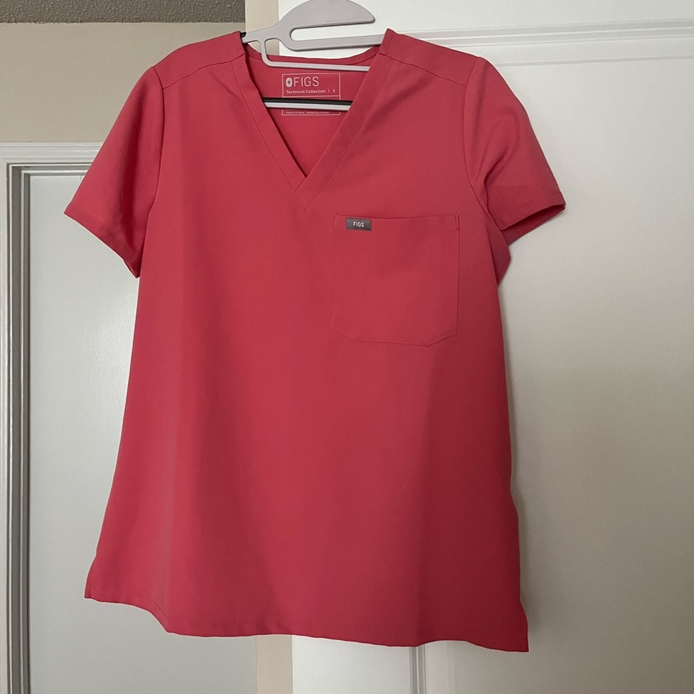 Figs NWOT bubble gum pink scrub set
Discontinued color